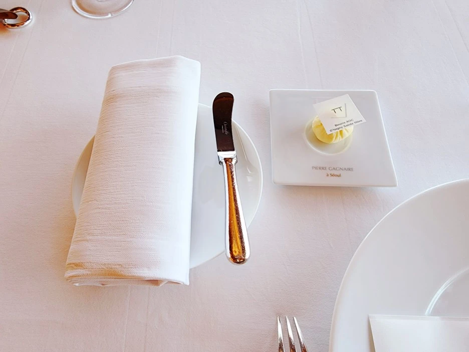 SE-6ed01f06-e515-417e-8e52-d515a15a1aa1.jpg?type=w1