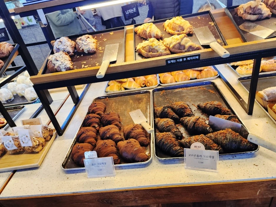 SE-ef959919-ccec-11ed-9008-fd22338371e4.jpg?type=w1