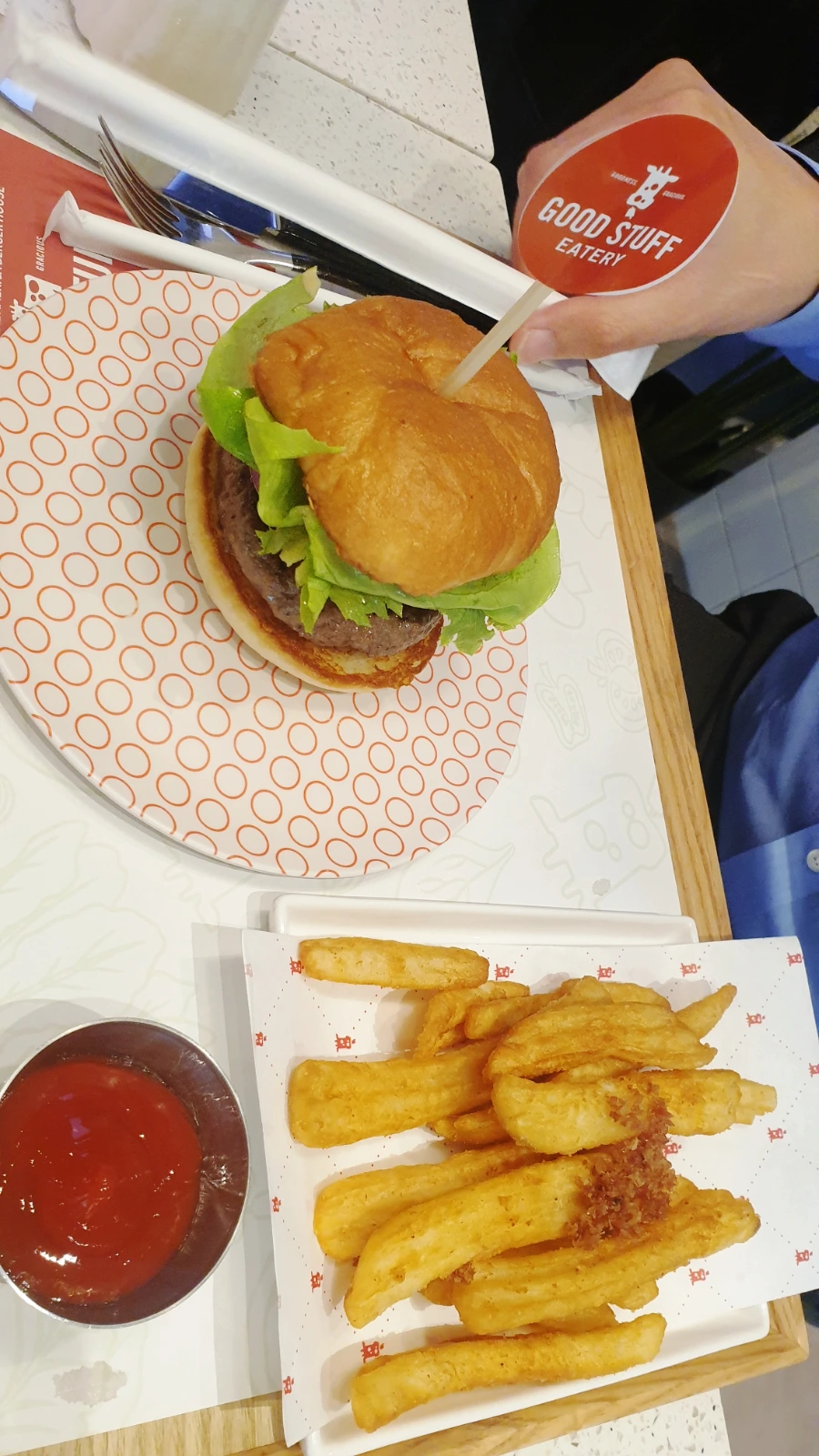 SE-a3ffc3e8-35a4-11ed-90ec-51158a210162.jpg?type=w1