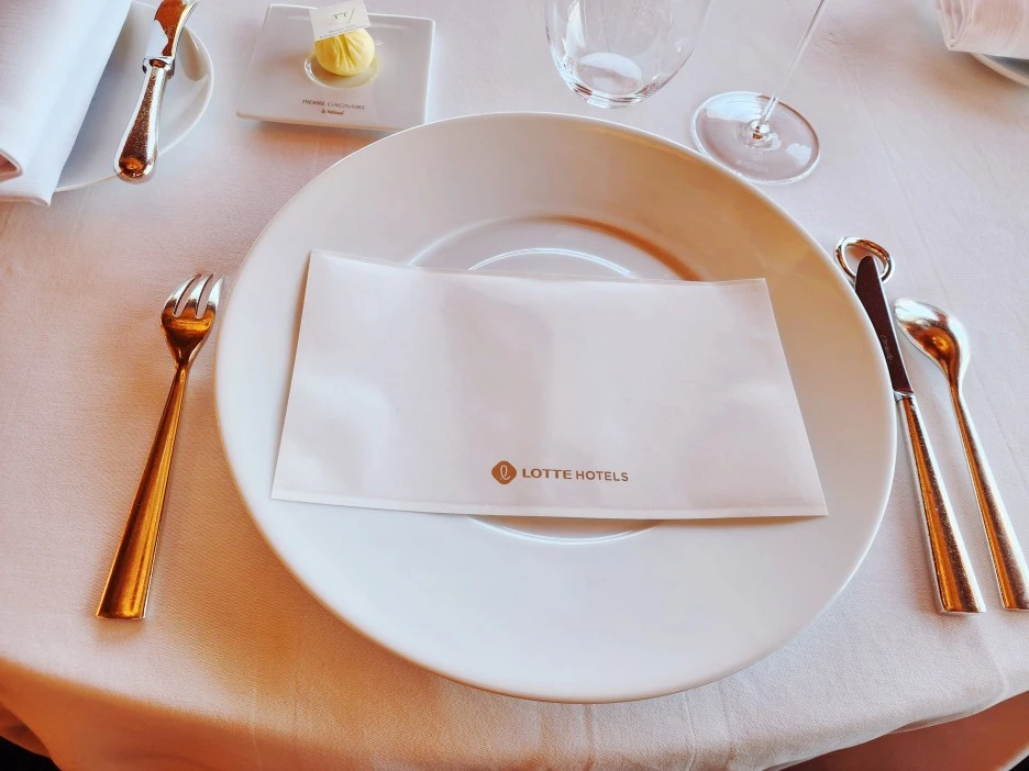 SE-bc52d7fc-8acd-46d3-a279-9950a0bd9841.jpg?type=w1