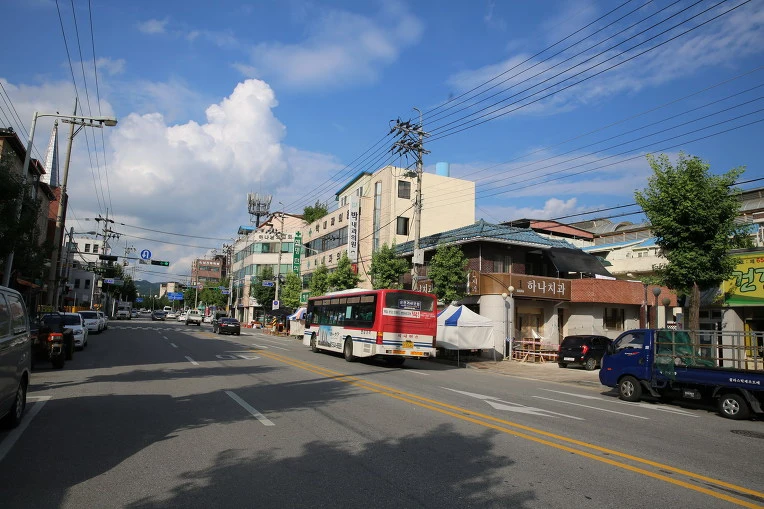 9975FF4C5B6AD81E2D72A9