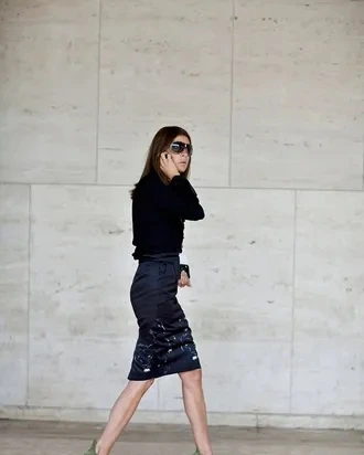 05ec75f8015bda1e0448eeda00497198c7-04-carine-roitfeld.rvertical.w330.jpg.jpg?type=w386