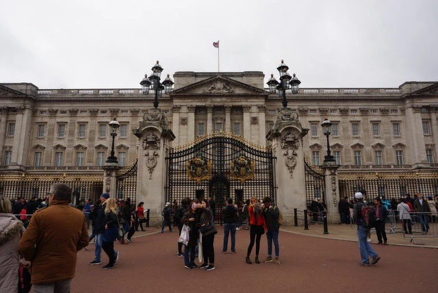 99ED3F3359DB4EB321E57E