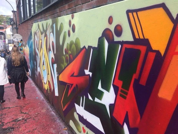 9910A43359BFA985239270