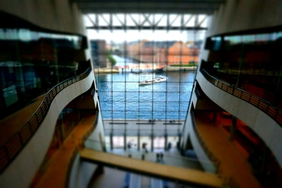 9957D53359E39F7408D2CE