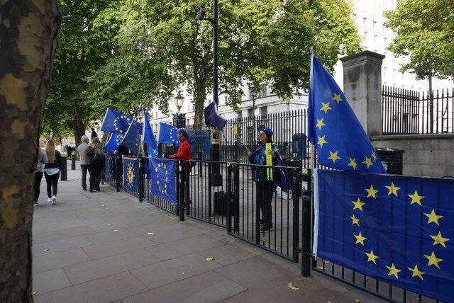 9922CB3359DB4EC0255F57