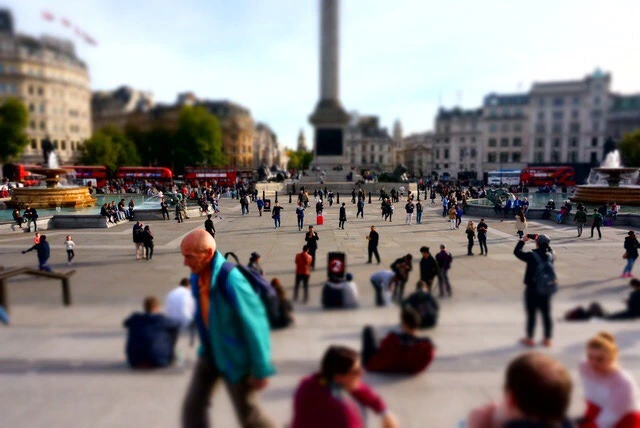 998B783359DB4E9C178052