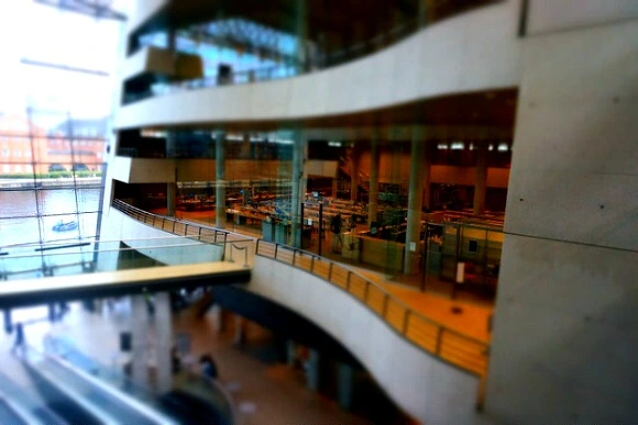 99576D3359E39F71082DC9