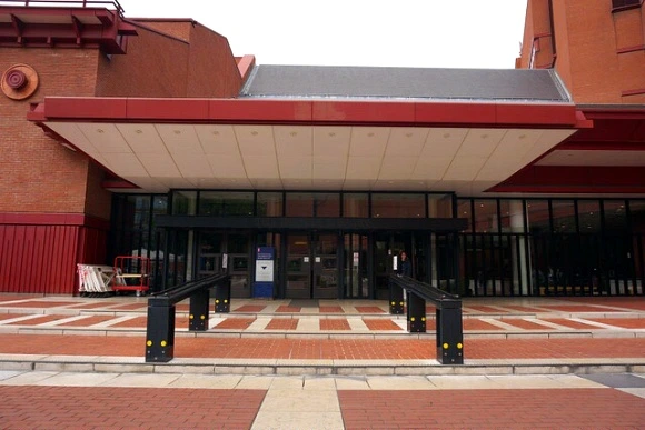 995F9D3359E39F8A07771B