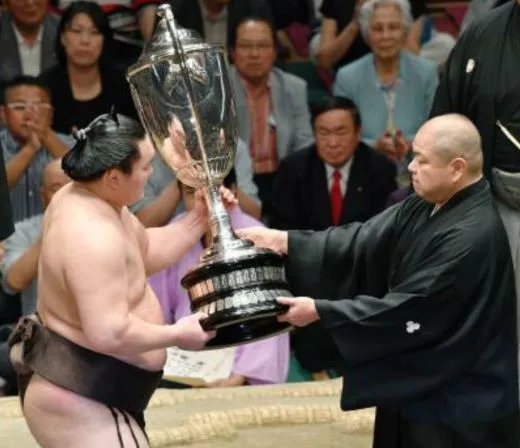 278Ud015curwzn893tlk_ehfmr1.jpg?type=w520