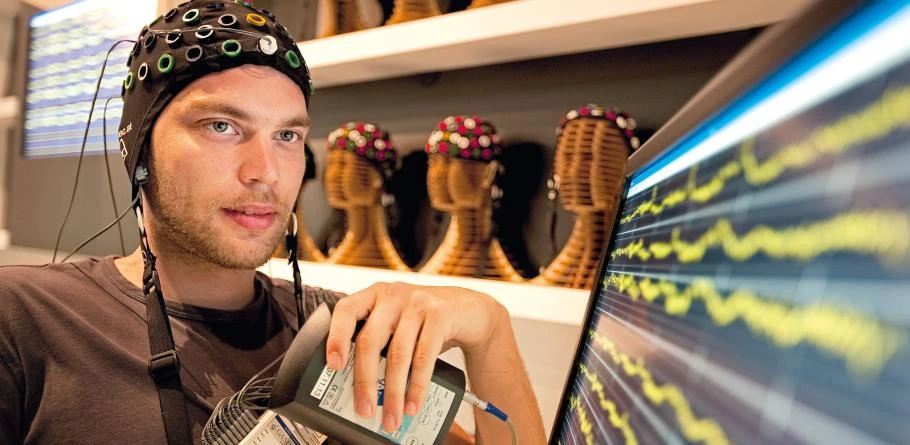 img.jpg?credential=yqXZFxpELC7KVnFOS48ylbz2pIh7yKj8&expires=1761922799&allow_ip=&allow_referer=&signature=T%2BvxRfgUjNG7HJZMoYxNN70Vjbo%3D