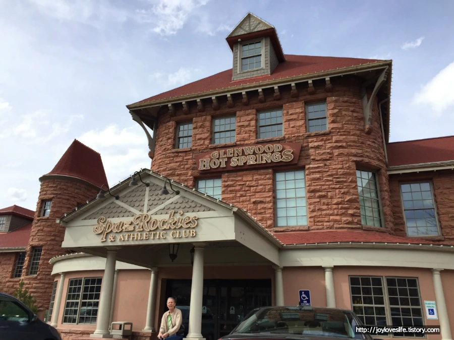 99B8B8375ABD8C682F5308