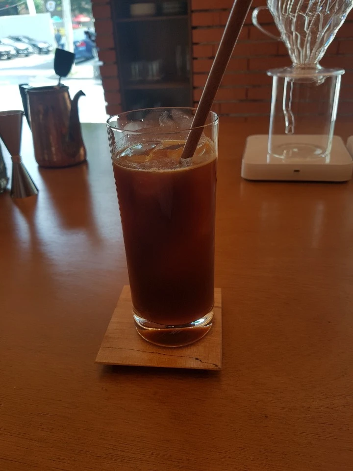 19.06.05 연남동 대충유원지 커피2.jpeg