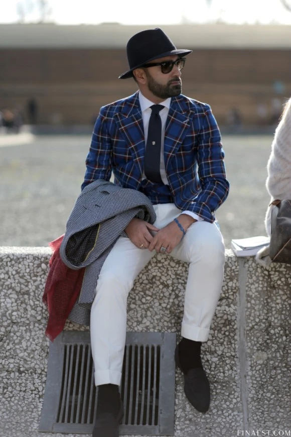 Crazy-checks-and-white-pants-lookbook-menswear-hat-wall-pitti-uomo-pitti87-fashion-style-683x1024.jpg?type=w580
