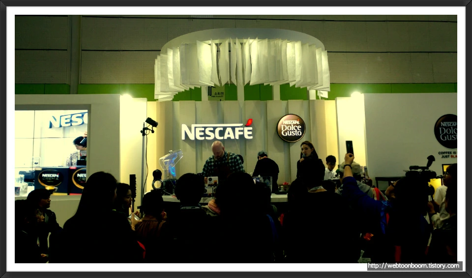 995370335A095DE00D9856