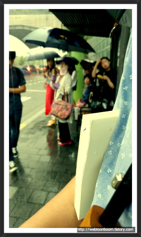 9915E93A5AFB8A4E197A70