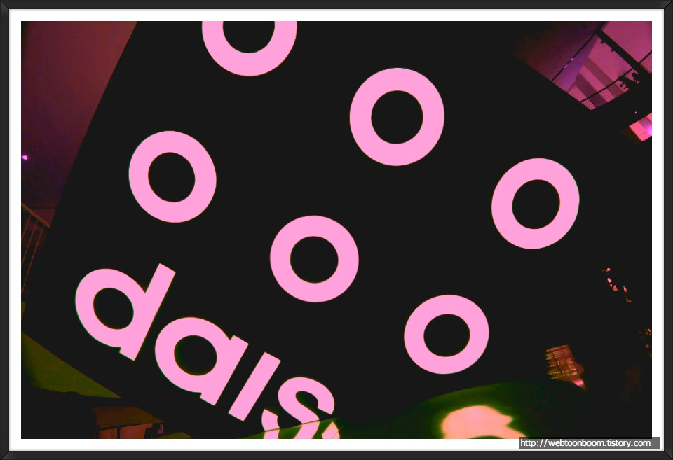 9917AB3359B8C544113724