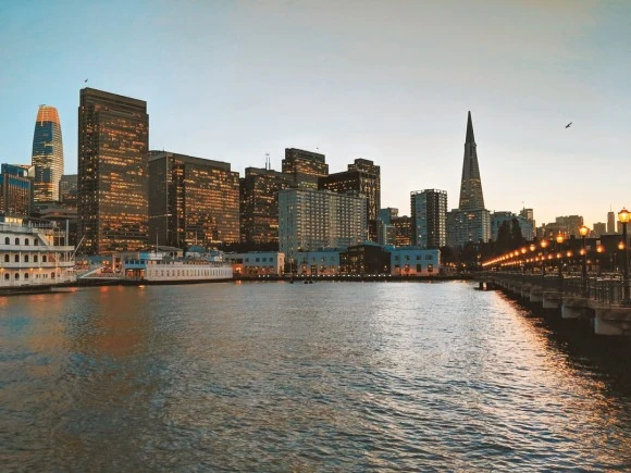 photo-1552515851-21900dd9b4a3.jpg?type=w580