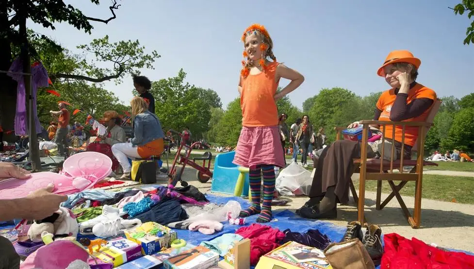 kings-day-market-vondelpark-guus-schoonewille.jpg?w=977