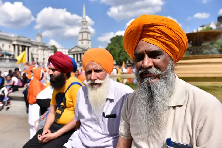 Webp.net-resizeimage-2.jpg?auto=compress,enhance,format&amp;crop=faces,entropy,edges&amp;fit=crop&amp;w=820&amp;h=550