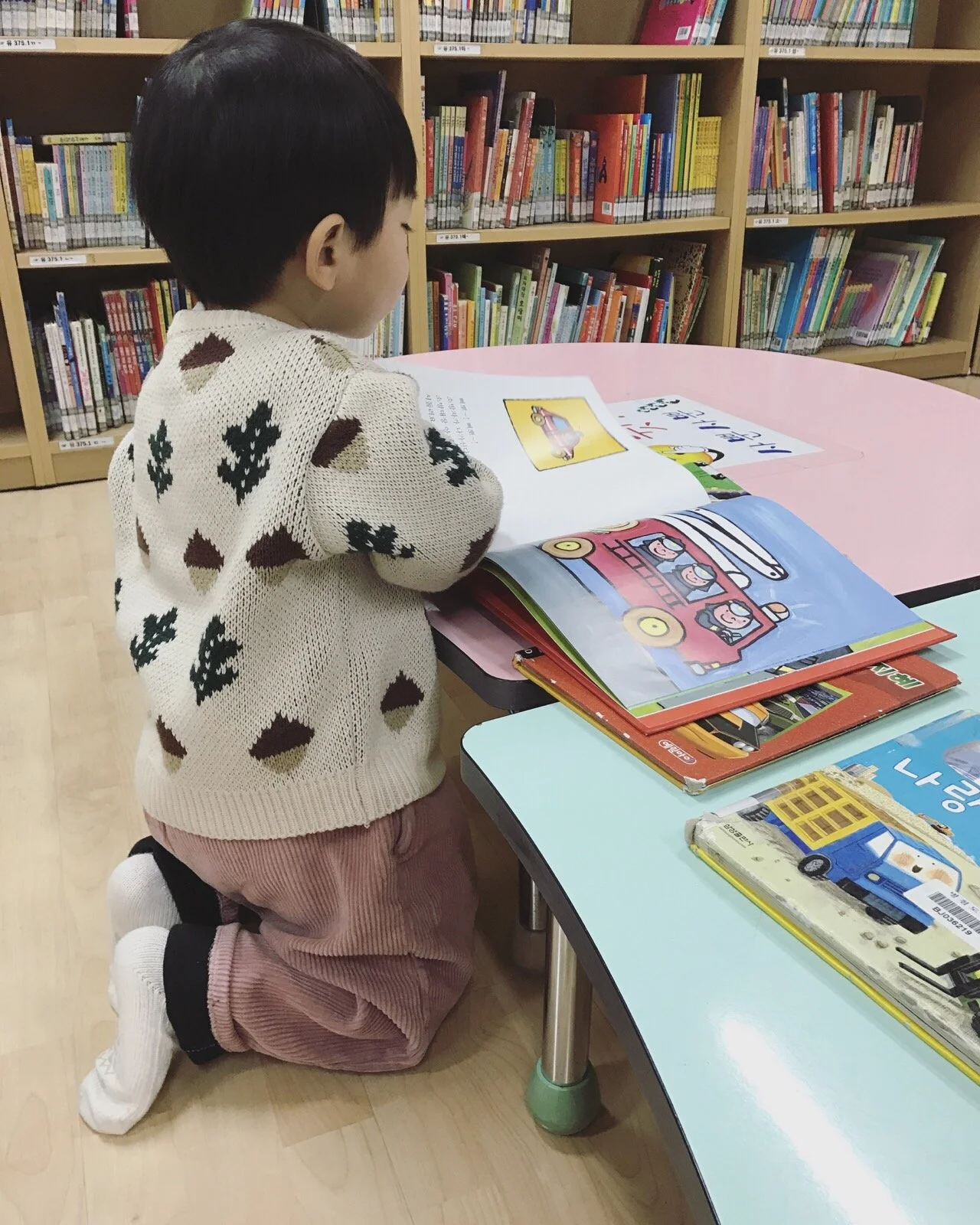 도서관에서 선우.JPG