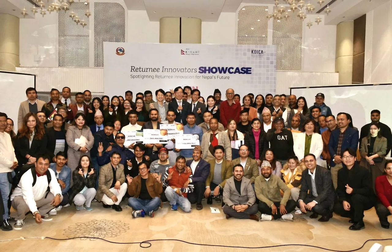 476798148_10237292151069377_5935928167929448927_n.jpg?_nc_cat=110&ccb=1-7&_nc_sid=833d8c&_nc_ohc=77fh5wSSqPUQ7kNvgGQ3Sj-&_nc_oc=AdjMW3DNx52s2Djwz8RH3tZao6KTwsLLP_ZA2W4OewmOFEcgEO0Q6wEJ-fazAoTGzu9sBE21WabtR4jyxAMZFiQD&_nc_zt=23&_nc_ht=scontent-ssn1-1.xx&_nc_gid=Ad3VbqxYhMF3ZruyeO8EIgw&oh=00_AYDSbC0d0PccKwFRrpfqEuCcOGyMyAIuIgzxXpN02MouCg&oe=67B6397C