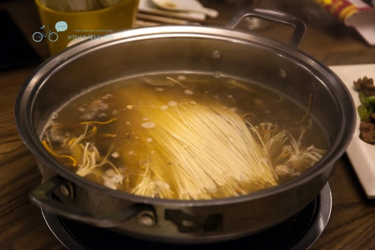 IMG_1855_Wide1080mark%EC%B0%A8%EC%8A%A4.jpg?type=w773