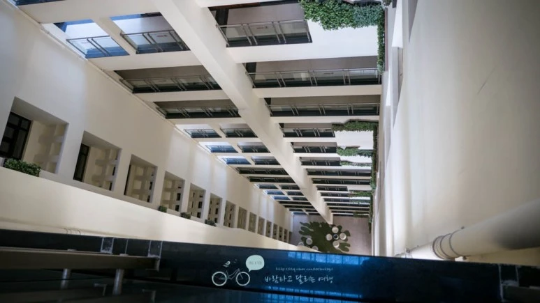 _1040413_Edit-_Wide1080mark%EB%B0%94%EB%9E%8C.jpg?type=w773