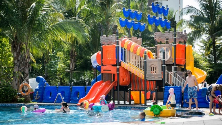 _1040231_Edit-_Wide1080mark%EB%B0%94%EB%9E%8C.jpg?type=w773