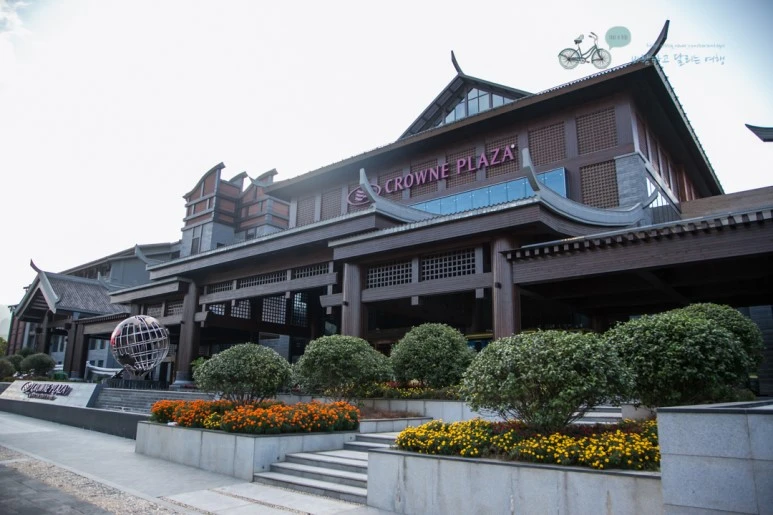 IMG_1676_Wide1080mark%EB%B0%94%EB%9E%8C.jpg?type=w773