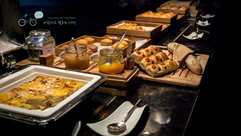 _1010365_wide1080_Wide1080mark_%EB%B0%94%EB%9E%8C.jpg?type=w773