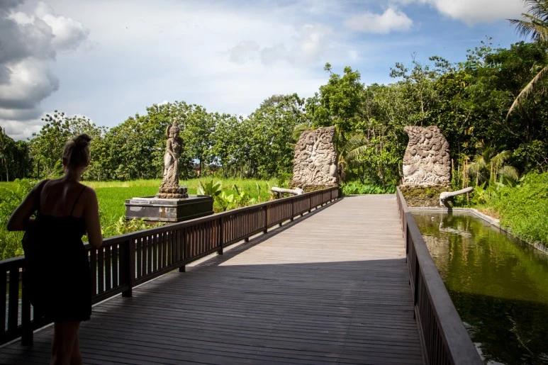 5D_IMG_1693_Short1200mark%EB%B0%94%EB%9E%8C.jpg?type=w773