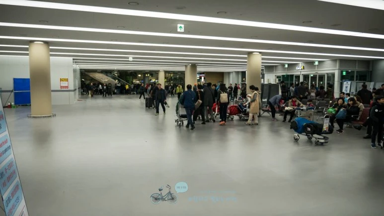 _1030941_Edit-_Wide1080mark%EB%B0%94%EB%9E%8C.jpg?type=w773