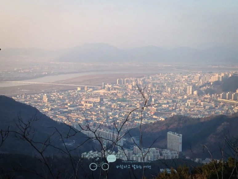 IMG_1231-_Wide1080mark%EB%B0%94%EB%9E%8C.jpg?type=w773