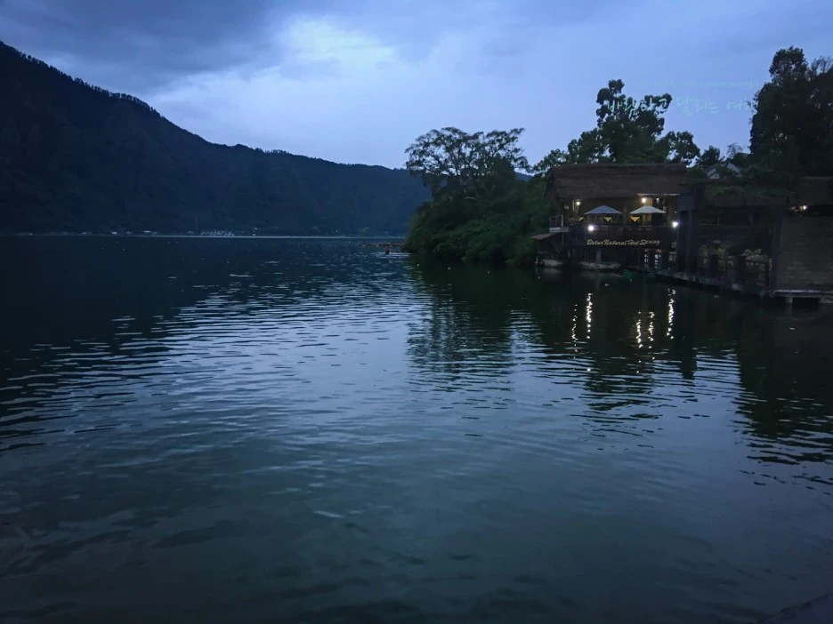 iPhone_IMG_4053_Short1200mark%EB%B0%94%EB%9E%8C.jpg?type=w1