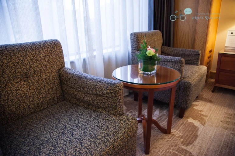 IMG_0579_Wide1080mark%EB%B0%94%EB%9E%8C.jpg?type=w773