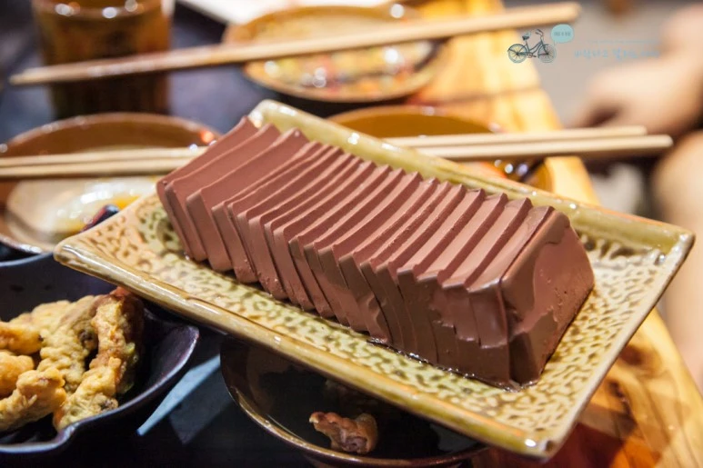 IMG_1766_Wide1080mark%EB%B0%94%EB%9E%8C.jpg?type=w773