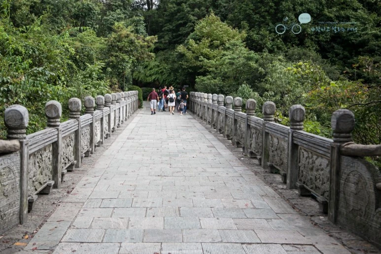 IMG_1323_Wide1080mark%EB%B0%94%EB%9E%8C.jpg?type=w773