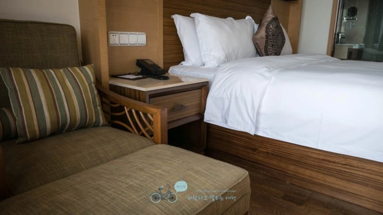 _1040352_Edit-_Wide1080mark%EB%B0%94%EB%9E%8C.jpg?type=w773