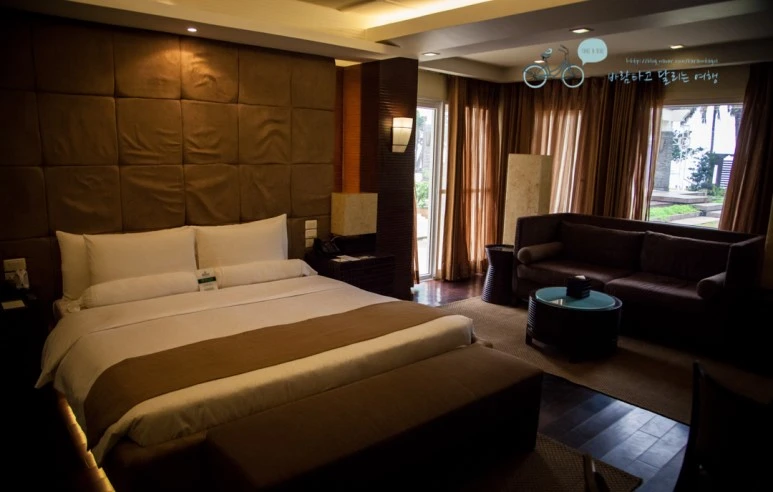 IMG_0497_Wide1080mark%EB%B0%94%EB%9E%8C%ED%83%80%EA%B3%A0.jpg?type=w773