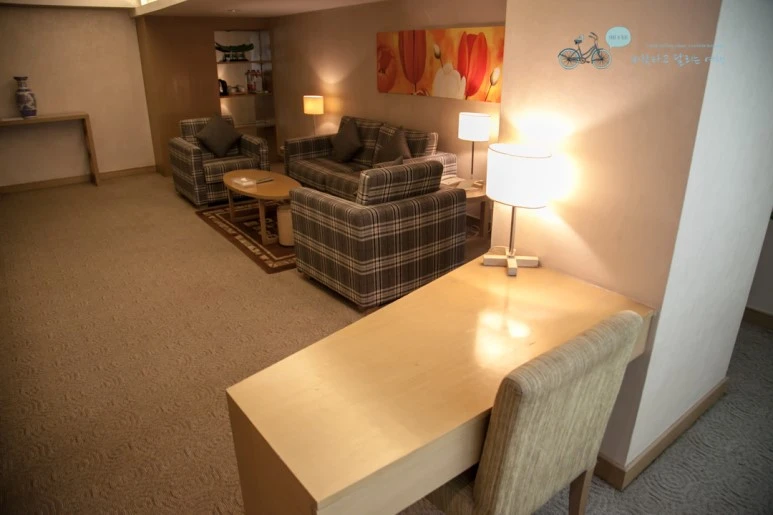 IMG_0422_Wide1080mark%EB%B0%94%EB%9E%8C.jpg?type=w773