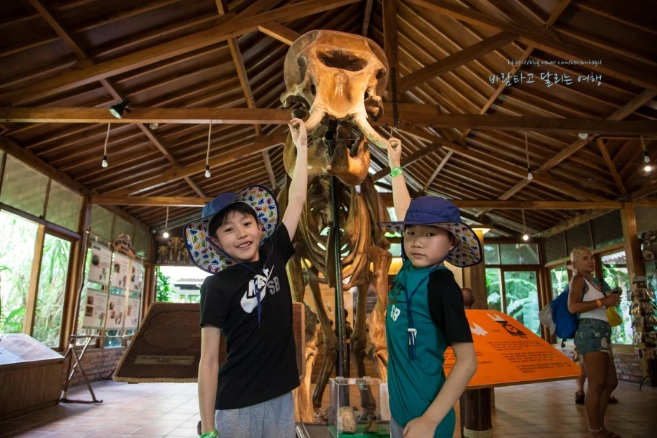 5D_IMG_2623_Short1200mark%EB%B0%94%EB%9E%8C.jpg?type=w1