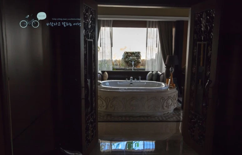 IMG_0382_Wide1080mark%EB%B0%94%EB%9E%8C%ED%83%80%EA%B3%A0-2.jpg?type=w773