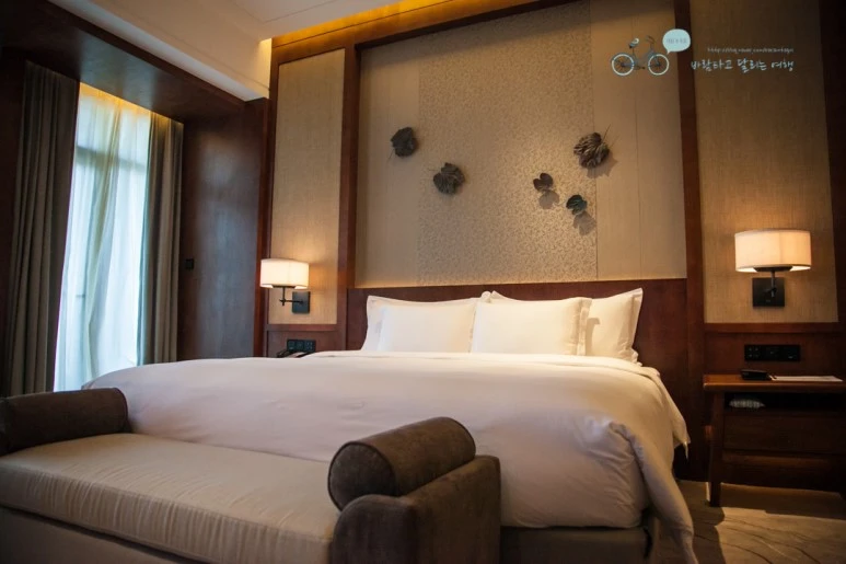 IMG_1509_Wide1080mark%EB%B0%94%EB%9E%8C.jpg?type=w773