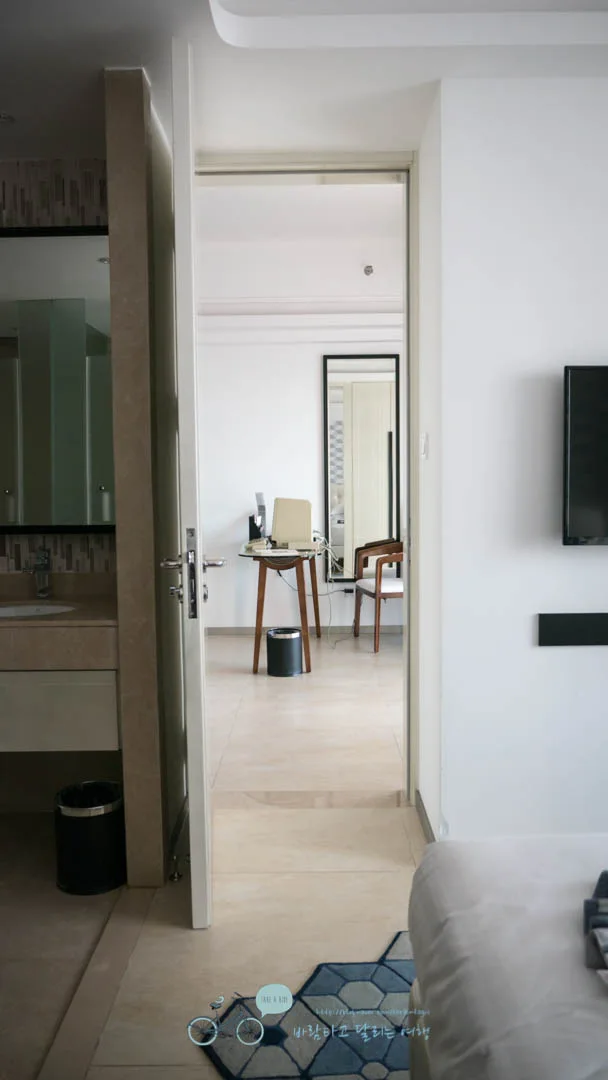 _1040398_Edit-_Wide1080mark%EB%B0%94%EB%9E%8C.jpg?type=w773