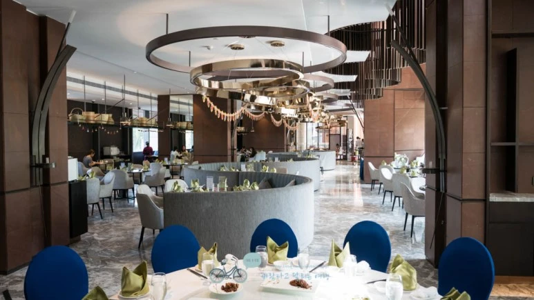 _1040270_Edit-_Wide1080mark%EB%B0%94%EB%9E%8C.jpg?type=w773