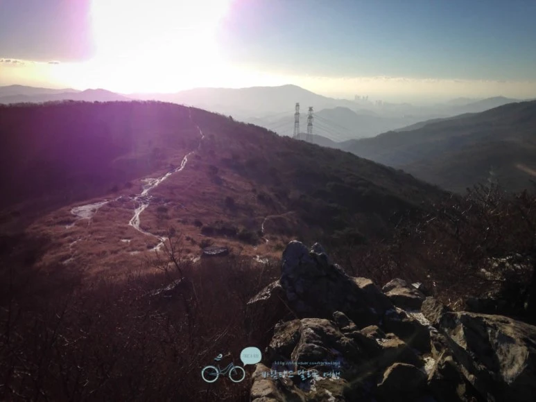 IMG_1402-_Wide1080mark%EB%B0%94%EB%9E%8C.jpg?type=w773