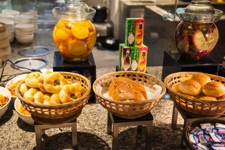 IMG_1630_Wide1080mark%EB%B0%94%EB%9E%8C.jpg?type=w773