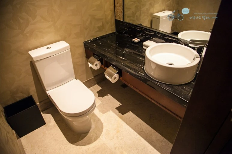 IMG_1521_Wide1080mark%EB%B0%94%EB%9E%8C.jpg?type=w773