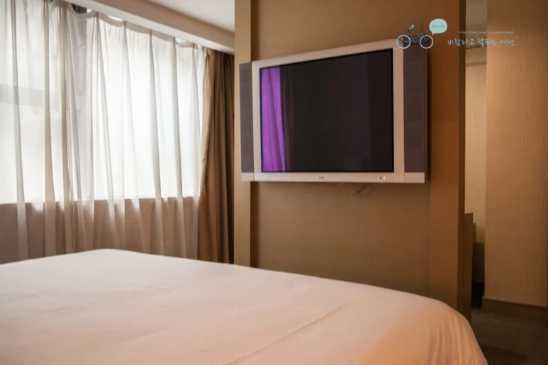 IMG_0439_Wide1080mark%EB%B0%94%EB%9E%8C.jpg?type=w773